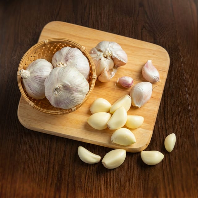 Fresh Garlic.