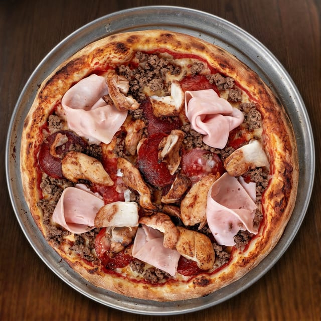 The Meat Lovers Medium 14in.